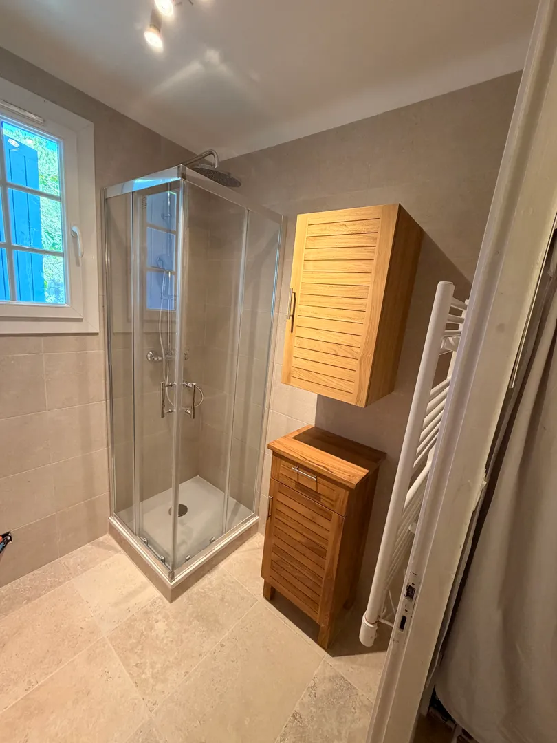 bois faïence carrelage douche sanitaire plomberie